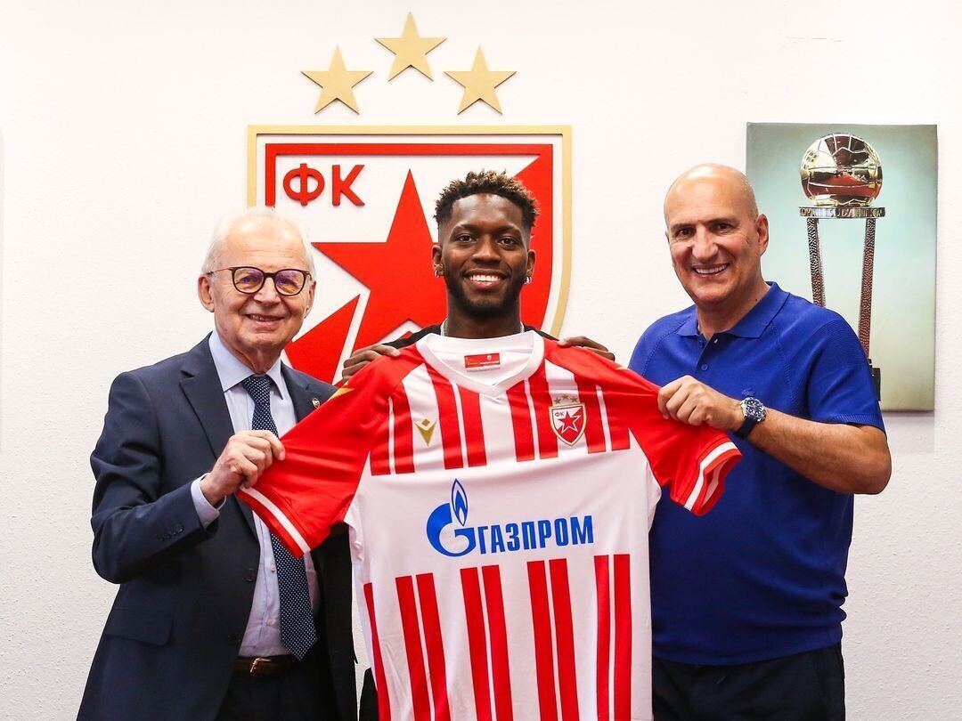 Панамский футболист Хосе Луис Родригес подписывает контракт с Ред Стар Белград